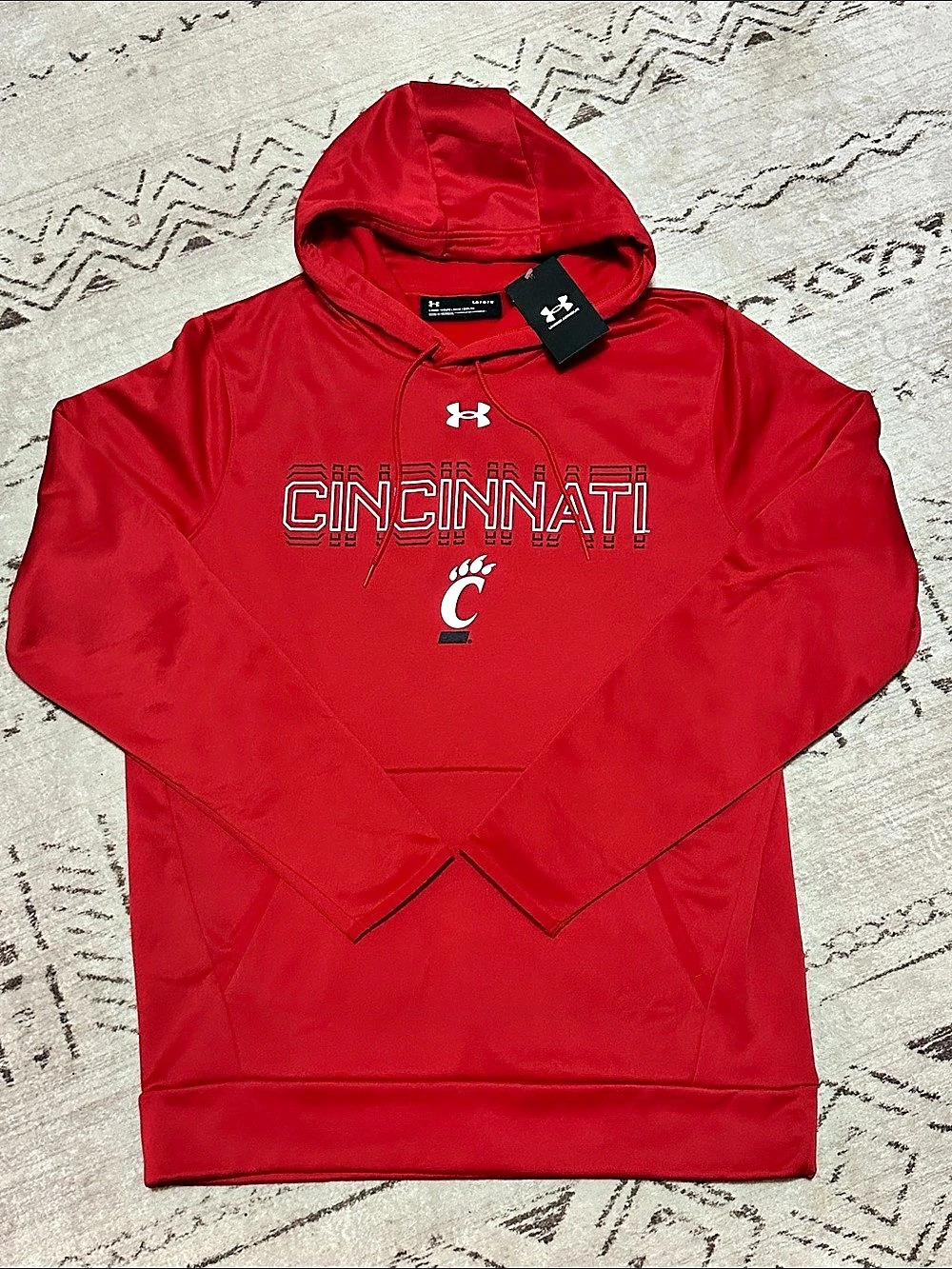 NWT Under Armour Cincinnati Bearcats Red Armour Fleece Pullover Hoodie Mens L